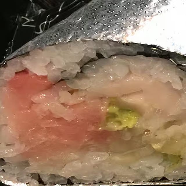 Dos Mas Burrito.
